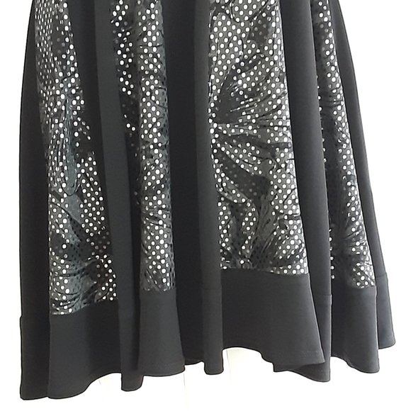 CONNECTED Embellished Silver Polka Dot Cocktail Stretchy Sleeveless Dress Sz 12P - Picture 6 of 12